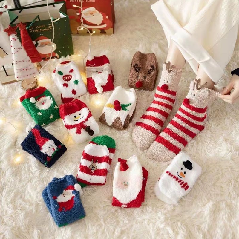 جوارب كريستماس إبداعية للخريف  - مراجعة Christmas Stocking Hanging وسعره