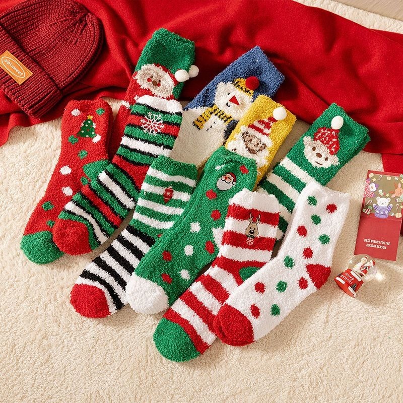جوارب كريستماس إبداعية للخريف  - مراجعة Christmas Stocking Hanging وسعره