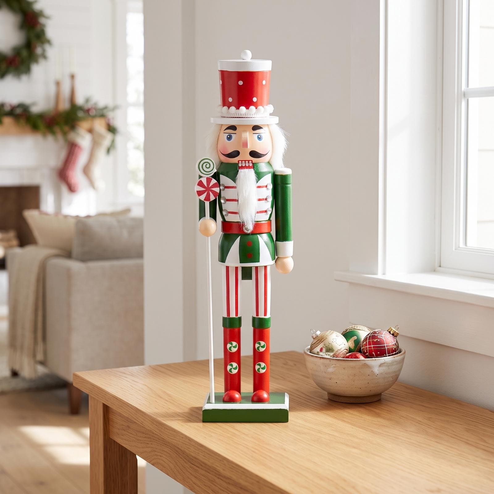 تمثال كسارة البندق لعيد الميلا - مراجعة Nutcracker Figurine وسعره